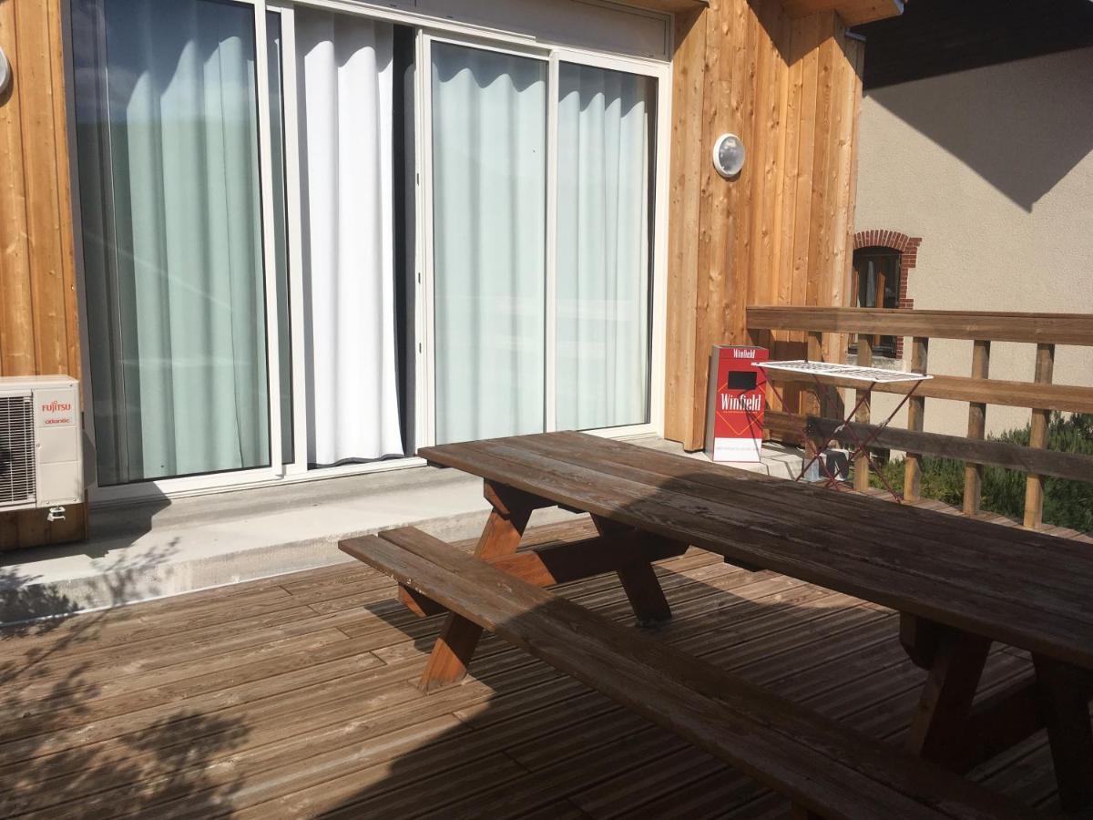 Les Terrasses D'Ornans Apartment Екстериор снимка