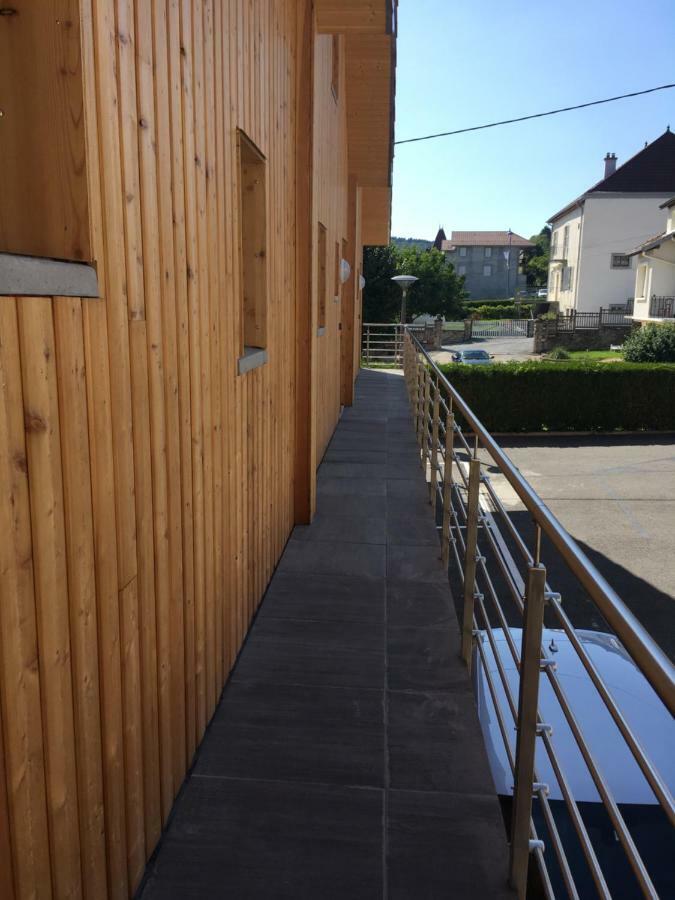 Les Terrasses D'Ornans Apartment Екстериор снимка